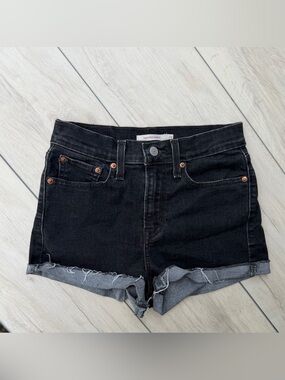 Levi’s Classic Washed Black High Rise Cut Off Denim Shorts 26 Boho Festival NWOT